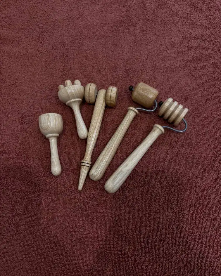 Outils en bois de madérothérapie visage de l'institut de beauté Body Mind à Hulluch